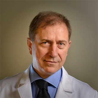 prof. dr. MARKO HAWLINA<br>dr.med., FEBO<br>specialist oftalmologije<br>kirurg